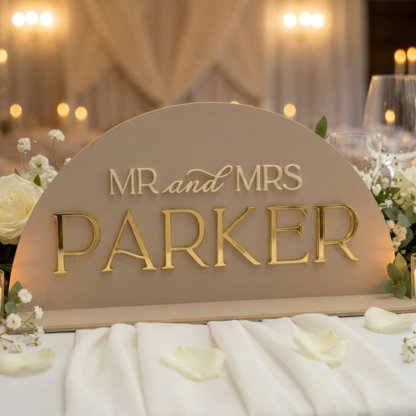 Personalised Top Table Sign – Acrylic Half Arch with Raised Lettering